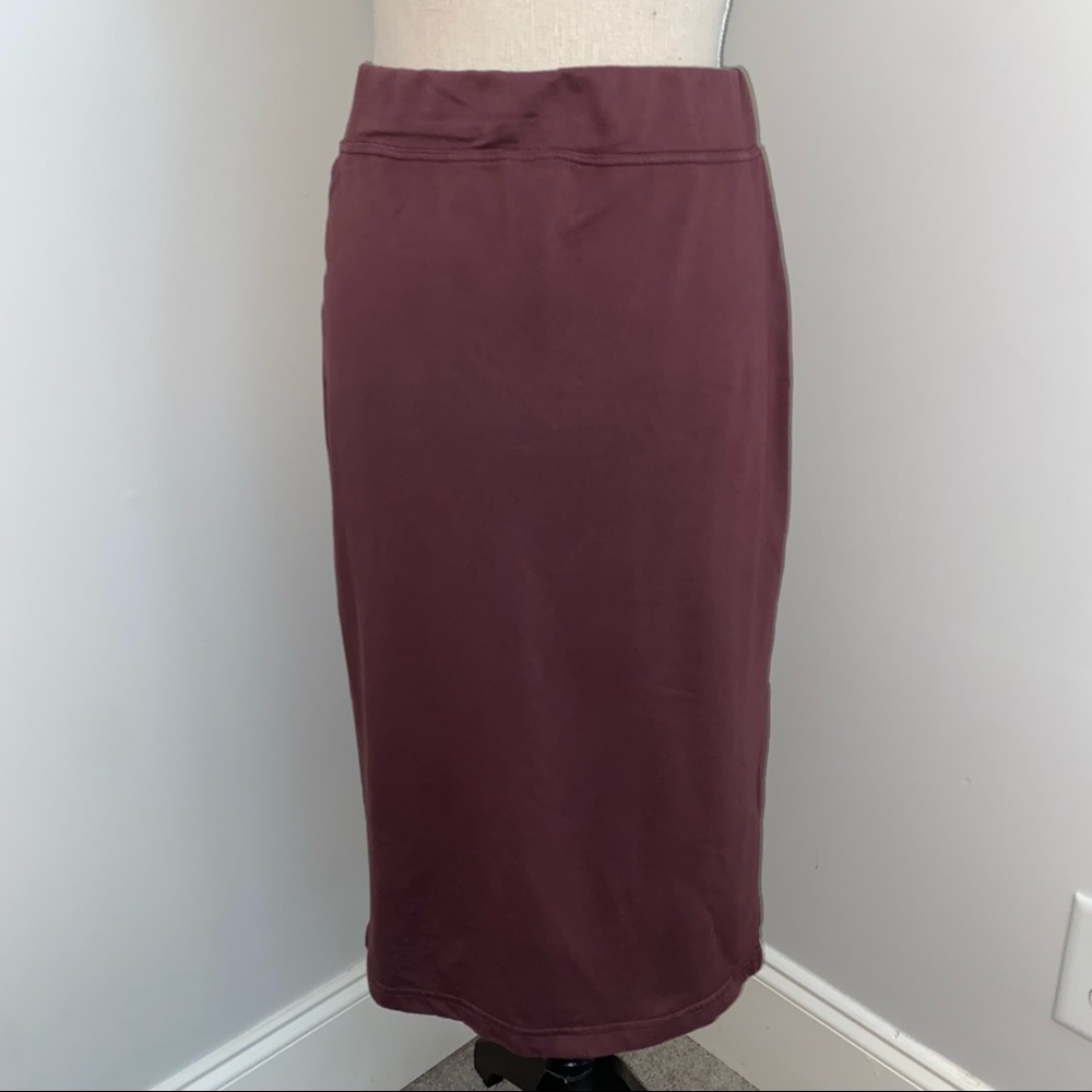 Free People from Urban Outfitters burgundy plum knit midi skirt size Small